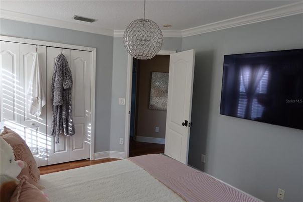 Bedroom, Interior, Pendant Lights, Wood Texture Flooring