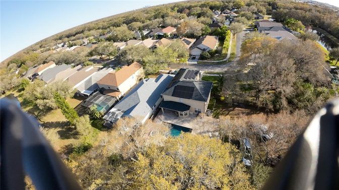 Exterior, Drone