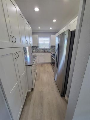 Interior, Kitchen, Recessed Lighting, Wood Texture Flooring