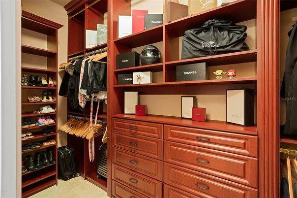 Interior, Walk-in Closets