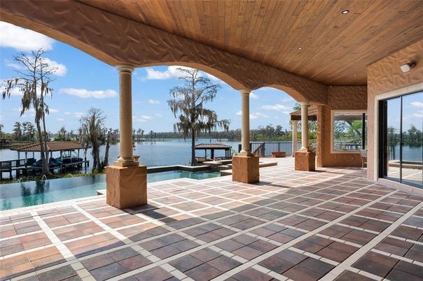 Exterior, Lake, Pool