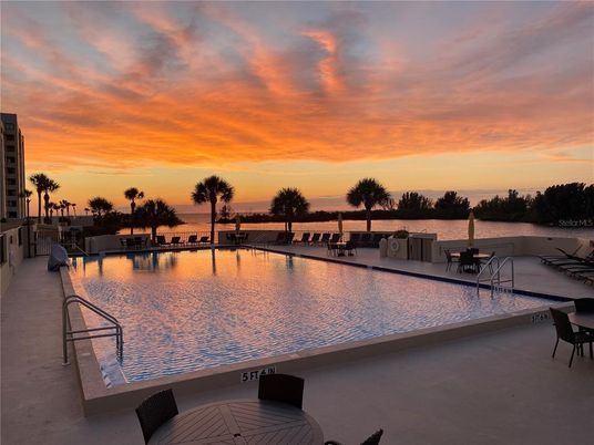 Exterior, Lake, Pool