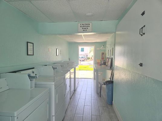 Interior, Washer, Wood Texture Flooring