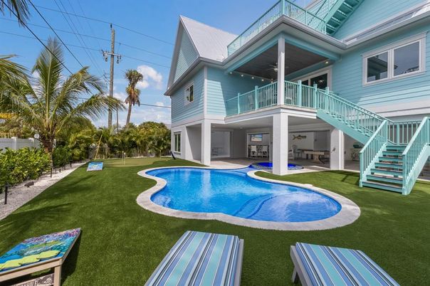 Backyard, Exterior, Pool