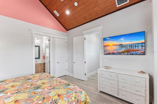 Bedroom, Interior, Recessed Lighting, Wooden Ceilings, Wood Texture Flooring
