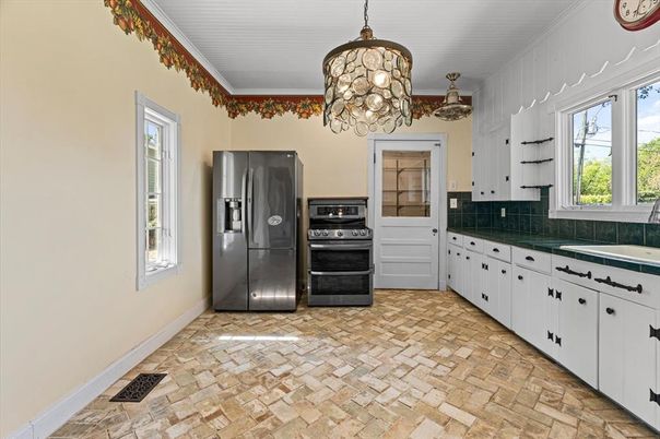 Interior, Kitchen, Pendant Lights, Stainless Steel Appliances