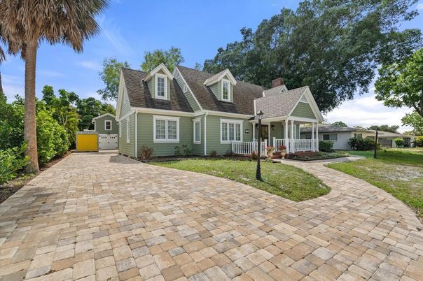 Backyard, Exterior, Facade, Cape Cod