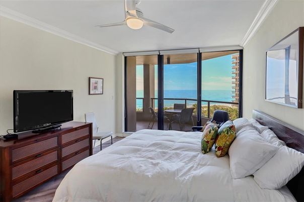 Bedroom, Interior, Water, Wood Texture Flooring