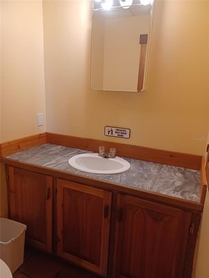 Bathroom, Interior, Tile Countertops