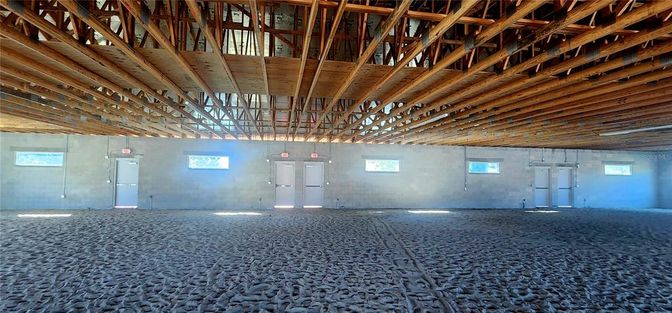 Empty room, Interior, Wooden Beams, Wooden Ceilings