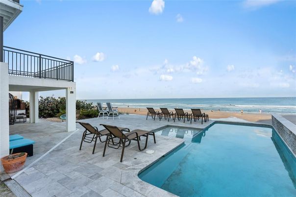 Exterior, Pool, Water