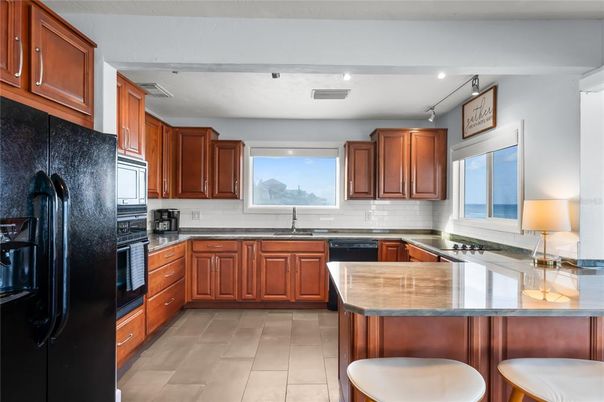Interior, Kitchen, Recessed Lighting