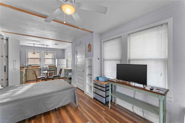 Dining room, Interior, Kitchen, Pendant Lights, Wood Texture Flooring