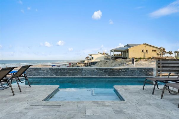 Exterior, Pool, Water