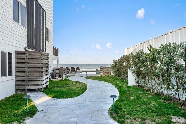 Backyard, Exterior, Water