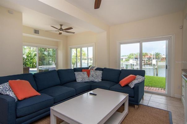 Interior, Living room, Water