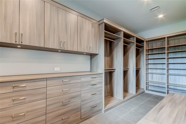 Interior, Recessed Lighting, Walk-in Closets