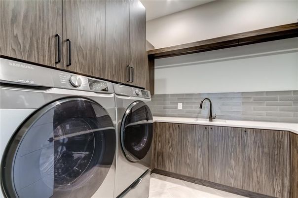 Interior, Washer