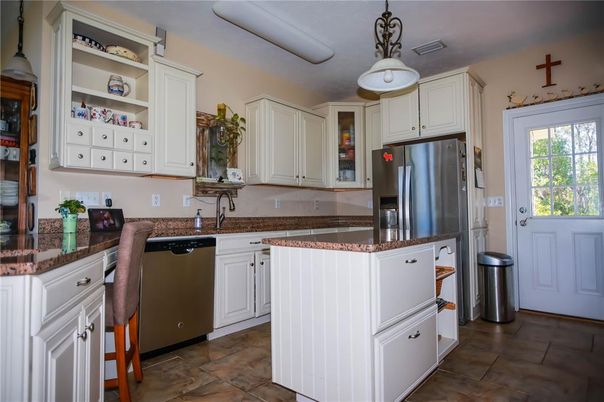 Interior, Kitchen, Pendant Lights, Stainless Steel Appliances