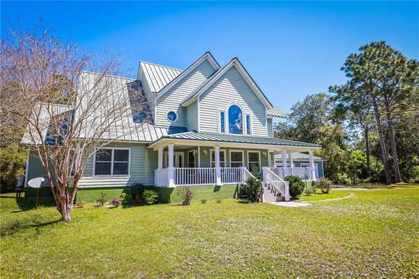 Backyard, Exterior, Facade, Farmhouse