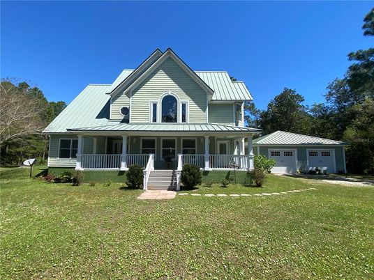 Backyard, Exterior, Facade, Farmhouse