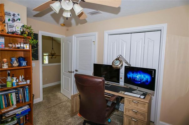 Home Office, Interior