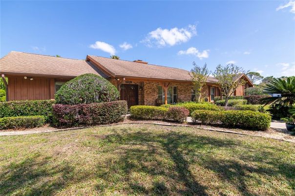 Attached, Backyard, Exterior, Facade, Brick Facade, Ranch