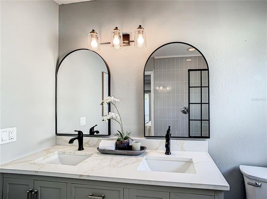 Bathroom, Dual Sink Vanities, Interior