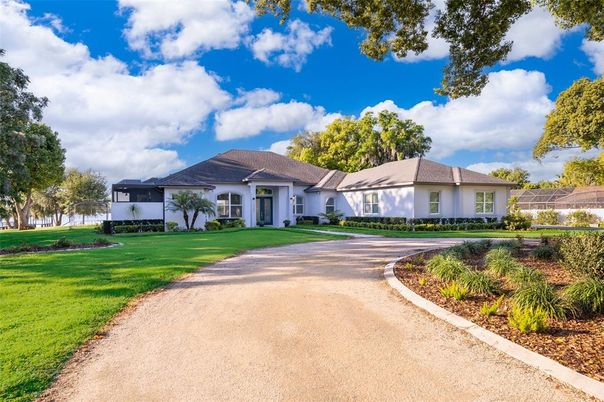 Backyard, Exterior, Facade, Ranch