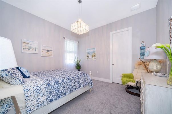 Bedroom, Chandelier, Interior, Pendant Lights