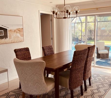 Chandelier, Dining room, Interior