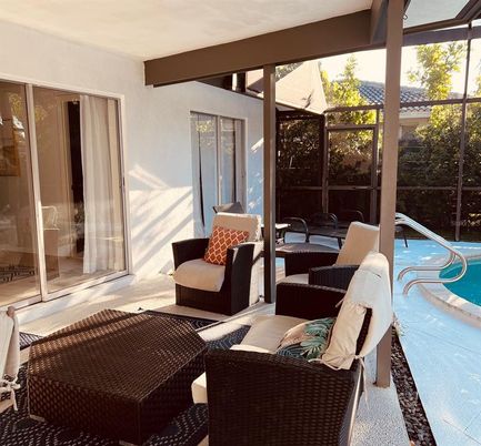 Interior, Pool, Sun Room