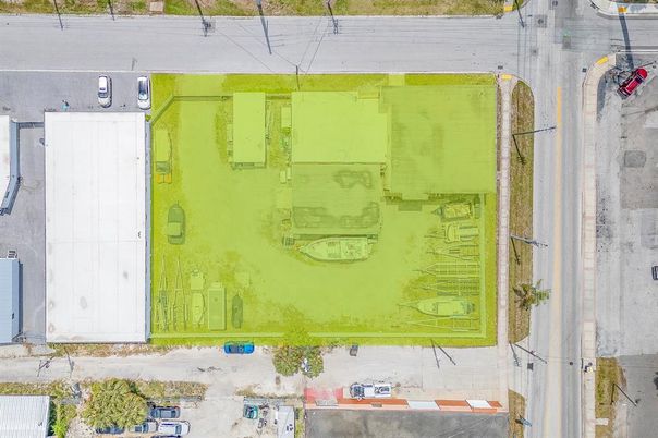 Exterior, Drone