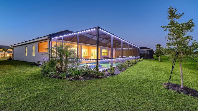 Backyard, Exterior, Pool