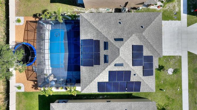 Exterior, Drone