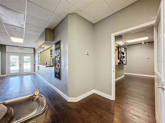 Bathroom, Interior, Recessed Lighting, Wood Texture Flooring