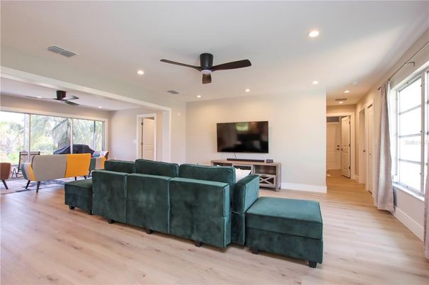 Interior, Living room, Recessed Lighting, Wood Texture Flooring
