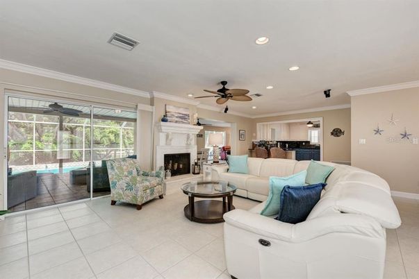 Fireplace, Interior, Living room, Recessed Lighting