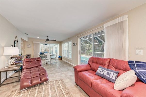 Dining room, Interior, Living room, Recessed Lighting