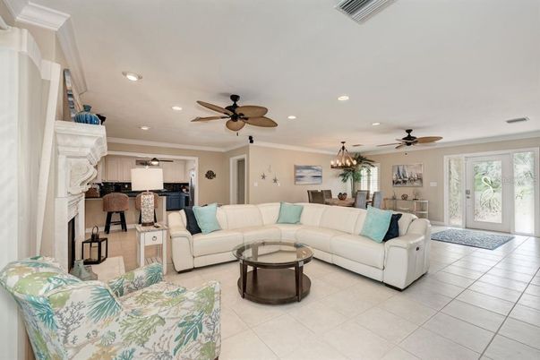 Dining room, Interior, Kitchen, Living room, Recessed Lighting