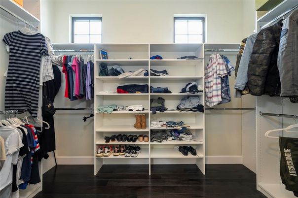 Interior, Walk-in Closets, Wood Texture Flooring