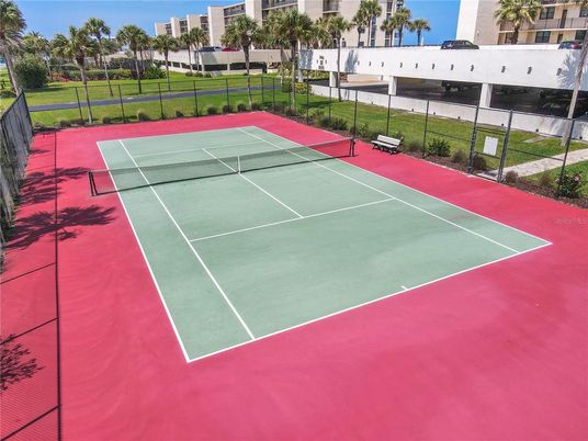 Exterior, Tennis Courts