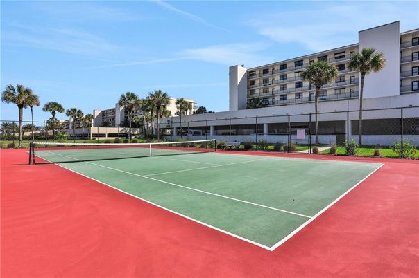 Exterior, Tennis Courts