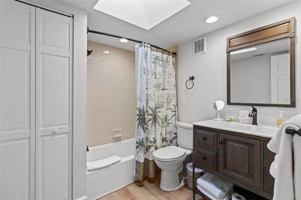 Bathroom, Interior, Recessed Lighting, Wood Texture Flooring