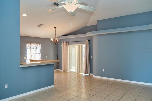 Chandelier, Empty room, Interior, Pendant Lights, Recessed Lighting