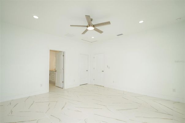 Empty room, Interior, Marble, Recessed Lighting