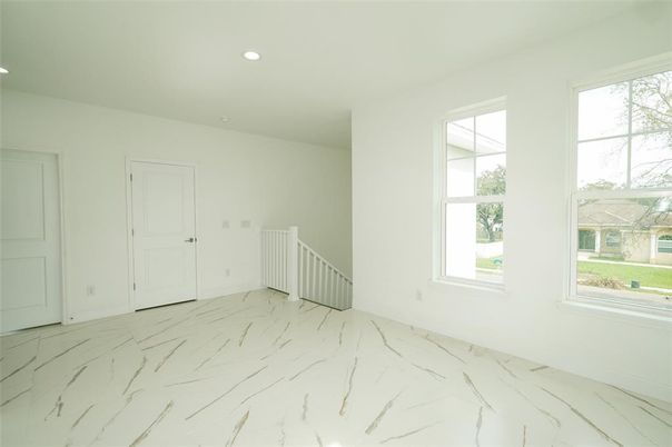 Empty room, Interior, Marble, Recessed Lighting