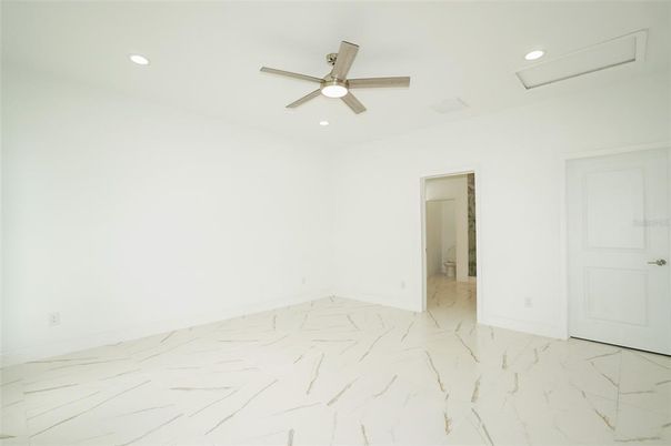Empty room, Interior, Marble, Recessed Lighting