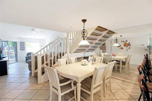 Dining room, Interior, Pendant Lights