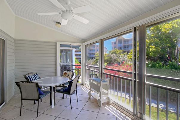 Dining room, Interior, Sun Room